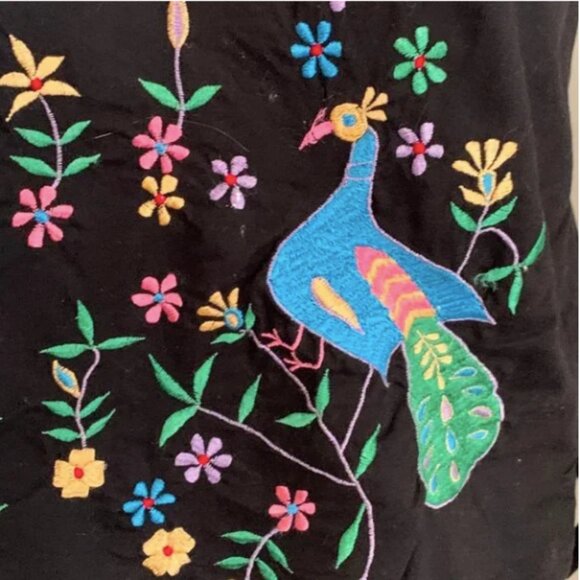 Soft Surroundings Black Embroidered Peacock Floral Tank Top Size Medium - Picture 6 of 8